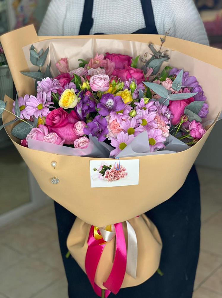 Букет цветов из: Хризантемы, Гвоздики и Альстромерии в Мышкине