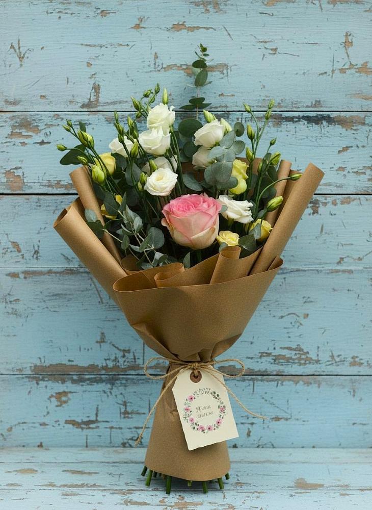 Букет цветов из: Розы и Лизиантусы в Мышкине