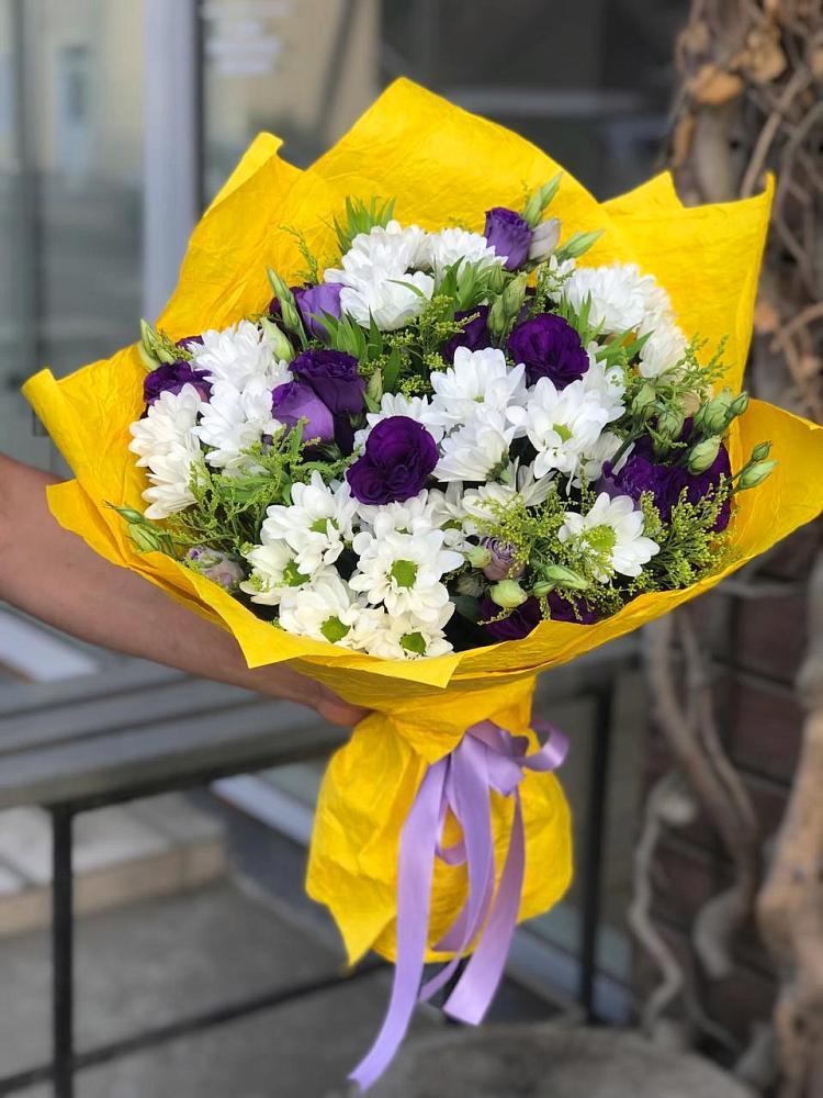 Букет цветов из: Ирисы, Хризантемы и Ромашки в Мышкине