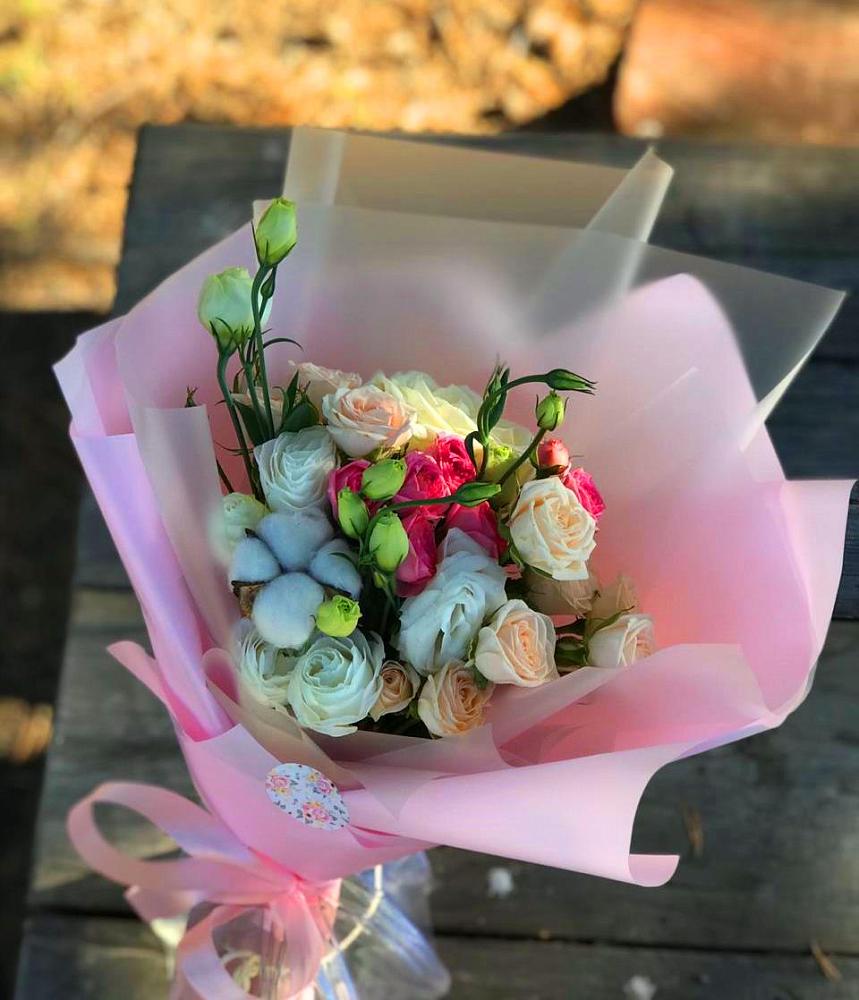 Букет цветов из: Розы и Лизиантусы в Мышкине