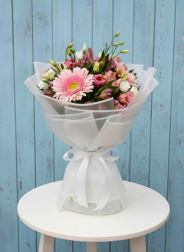 Букет цветов из: Герберы, Альстромерии и Лизиантусы в Мышкине