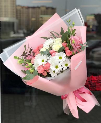 Букет цветов из: Розы, Лизиантусы и Хризантемы в Мышкине